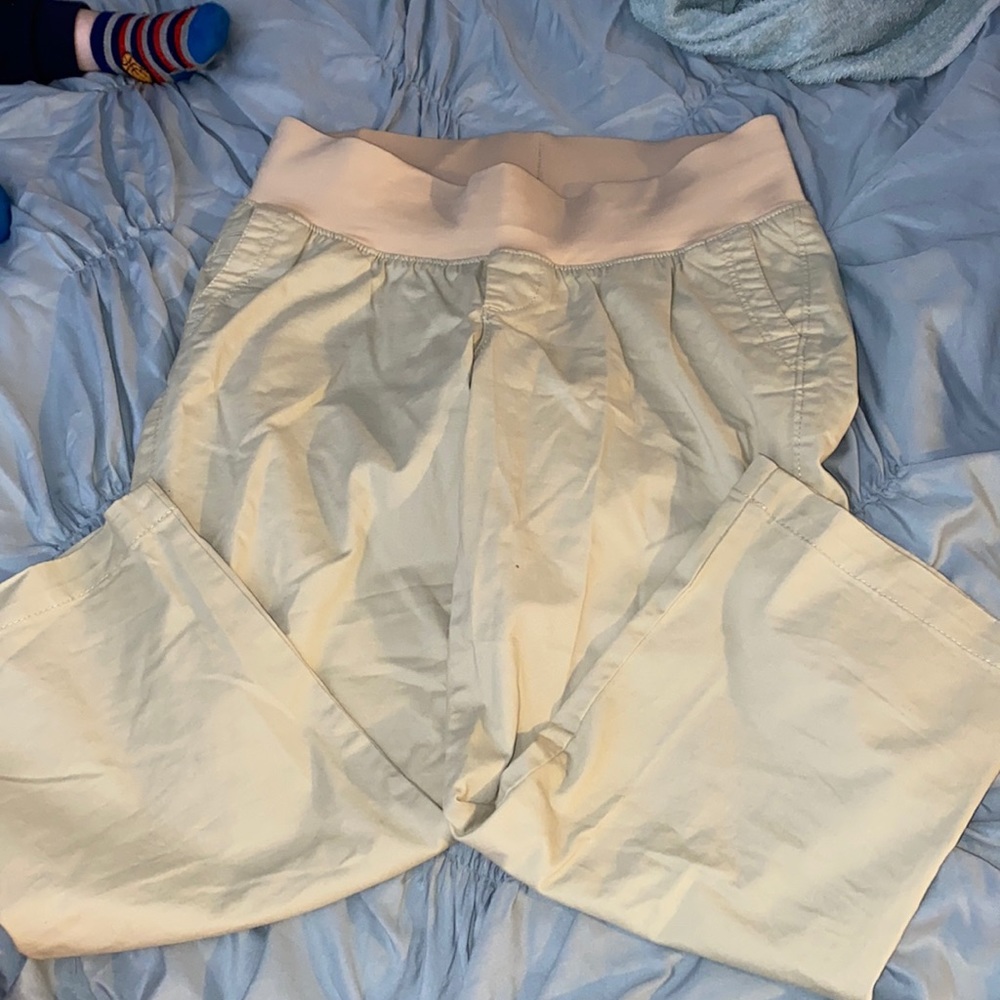 size 1 maternity capris